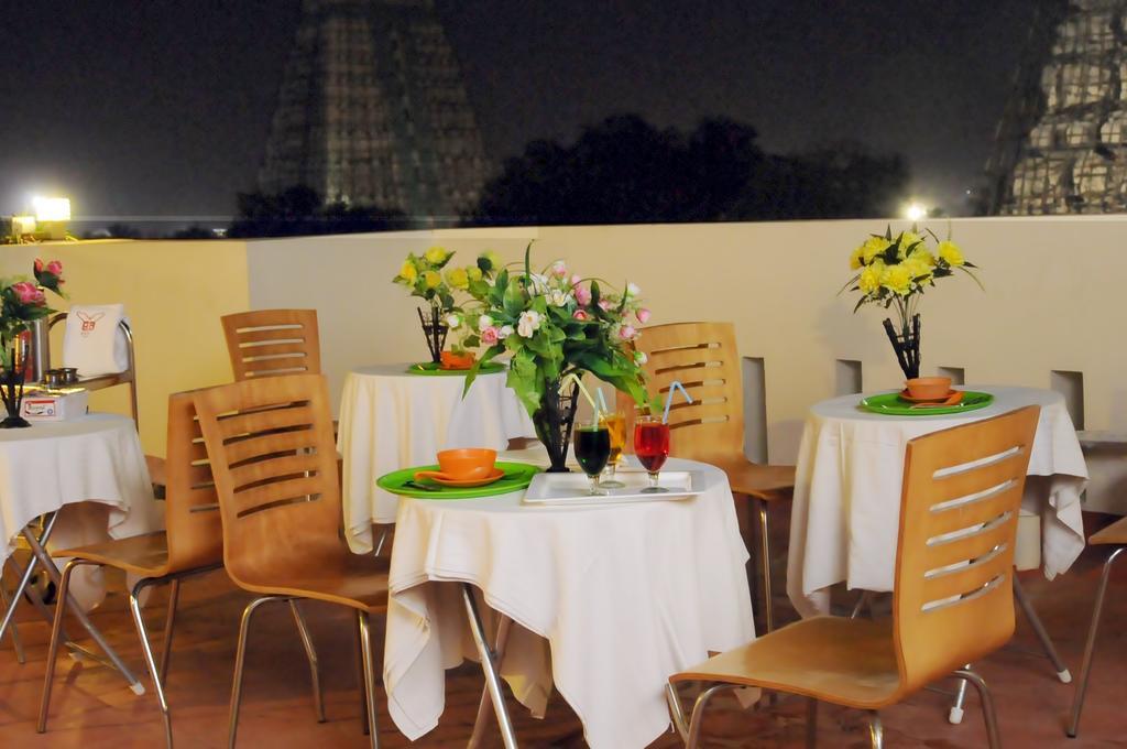 Sri Sarvesha Js Palace Temple View Tiruvannāmalai Екстериор снимка