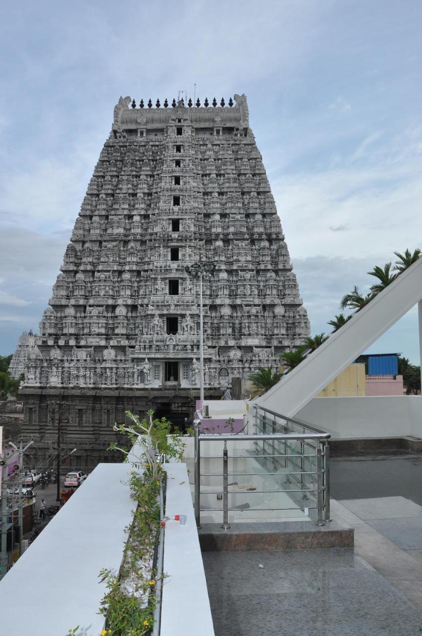 Sri Sarvesha Js Palace Temple View Tiruvannāmalai Екстериор снимка